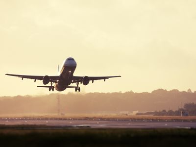 airplane takeoff