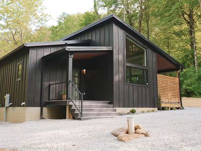 The Nest cabin by Rewild Rentals exterior